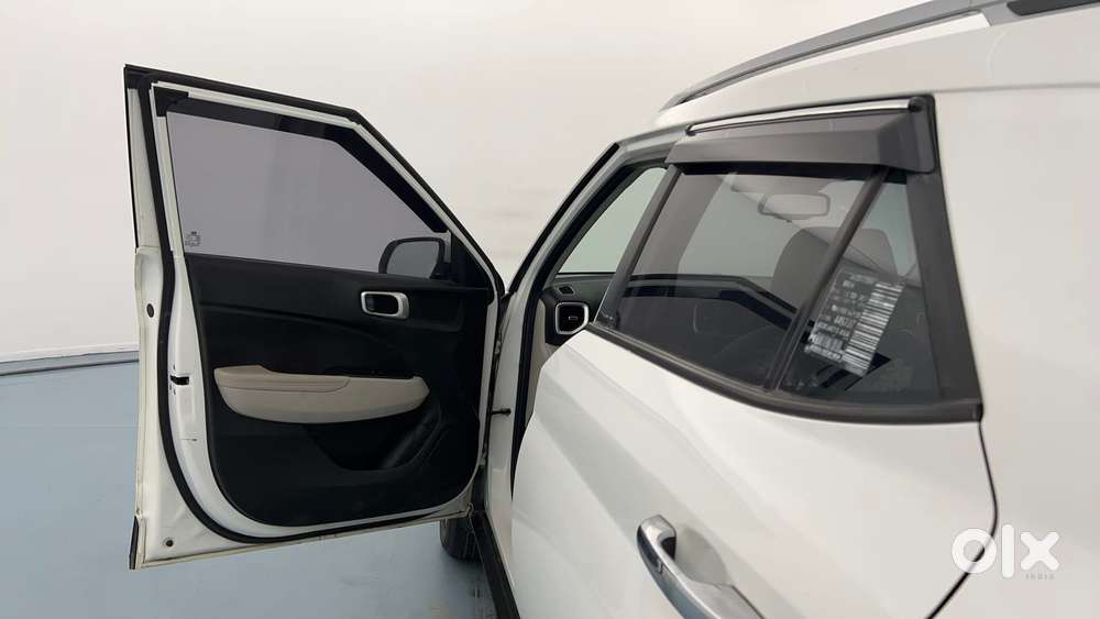 Hyundai Venue 1.0 Sx (o) Turbo Dct, 2023, Petrol