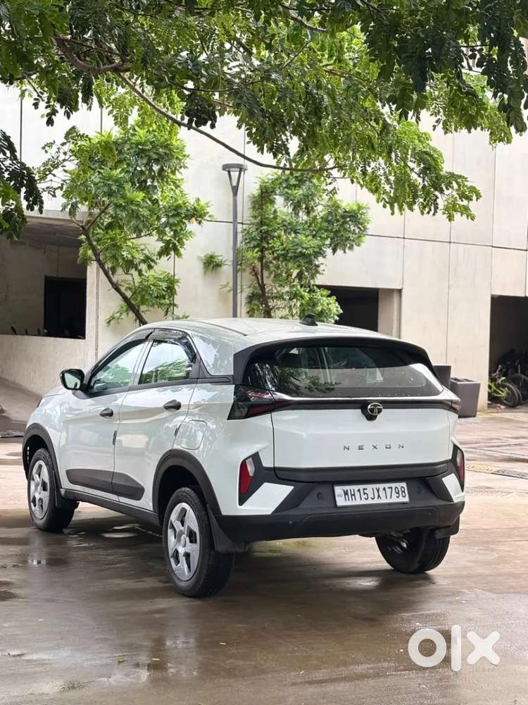 Tata Nexon, 2024, Petrol