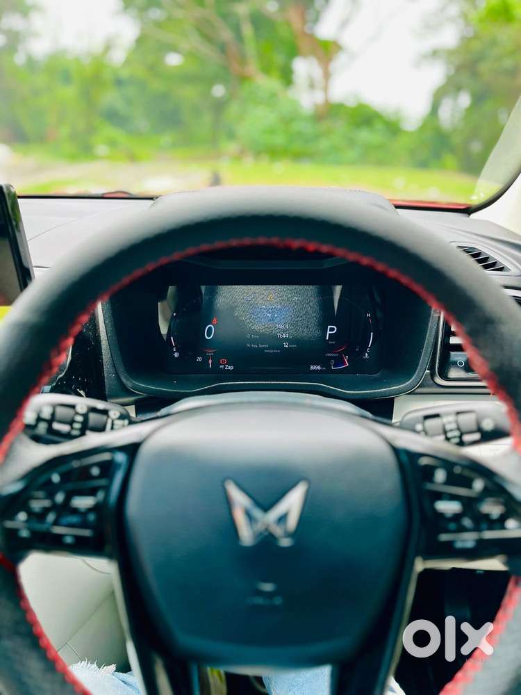 Mahindra Xuv 3xo, 2025, Petrol