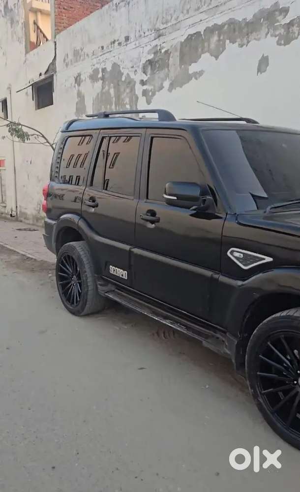 Mahindra Scorpio Classic 2016