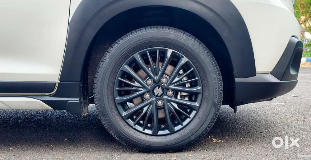 Maruti Suzuki Xl6 1.5 Zeta Mt, 2022, Petrol