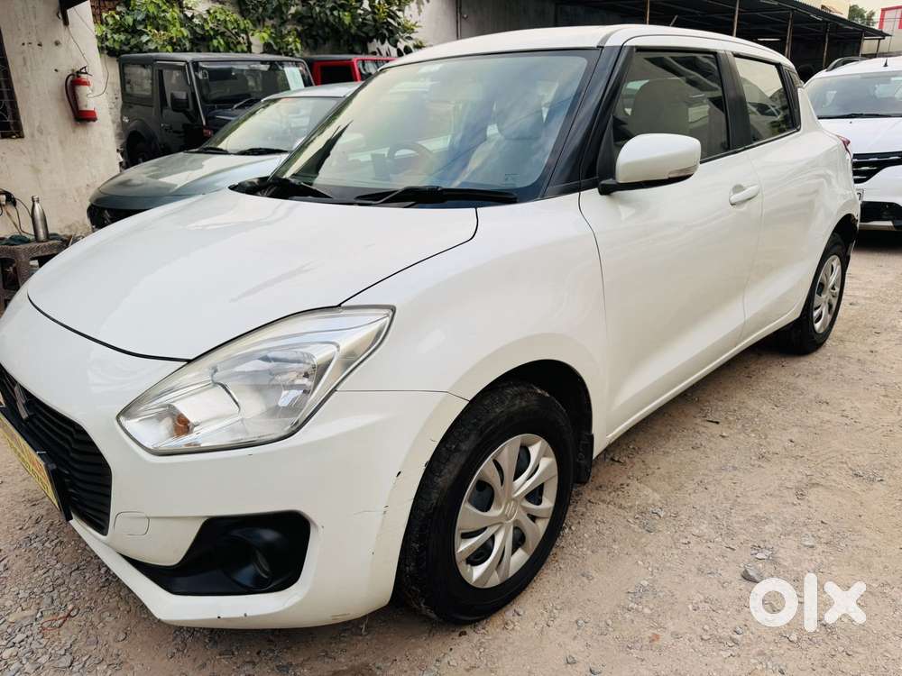 Maruti Suzuki Swift Vxi Ags, 2019, Petrol