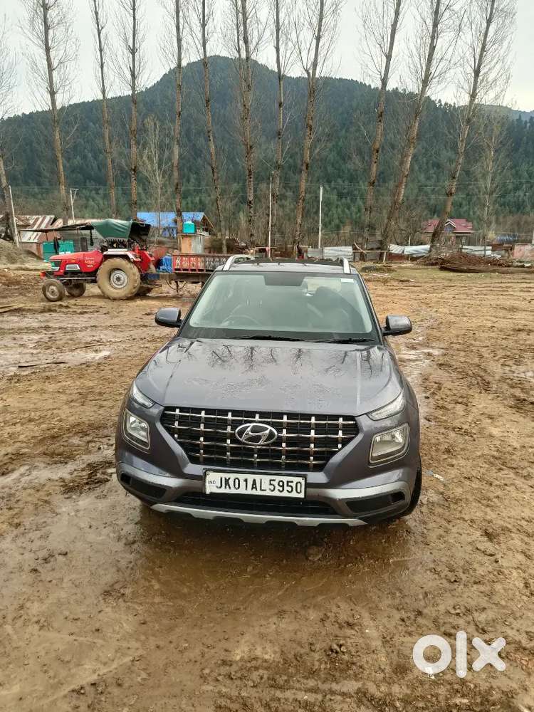 Hyundai New Venue 2019 Petrol 100000 Km Driven
