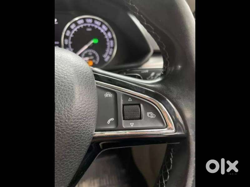 Skoda Superb Style 1.8 Tsi At, 2018, Petrol