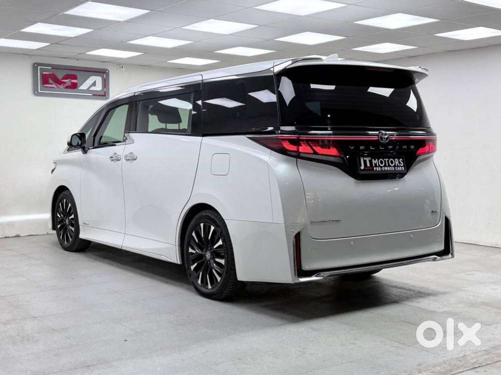 Toyota Vellfire Vip – Executive Lounge, 2024, Petrol