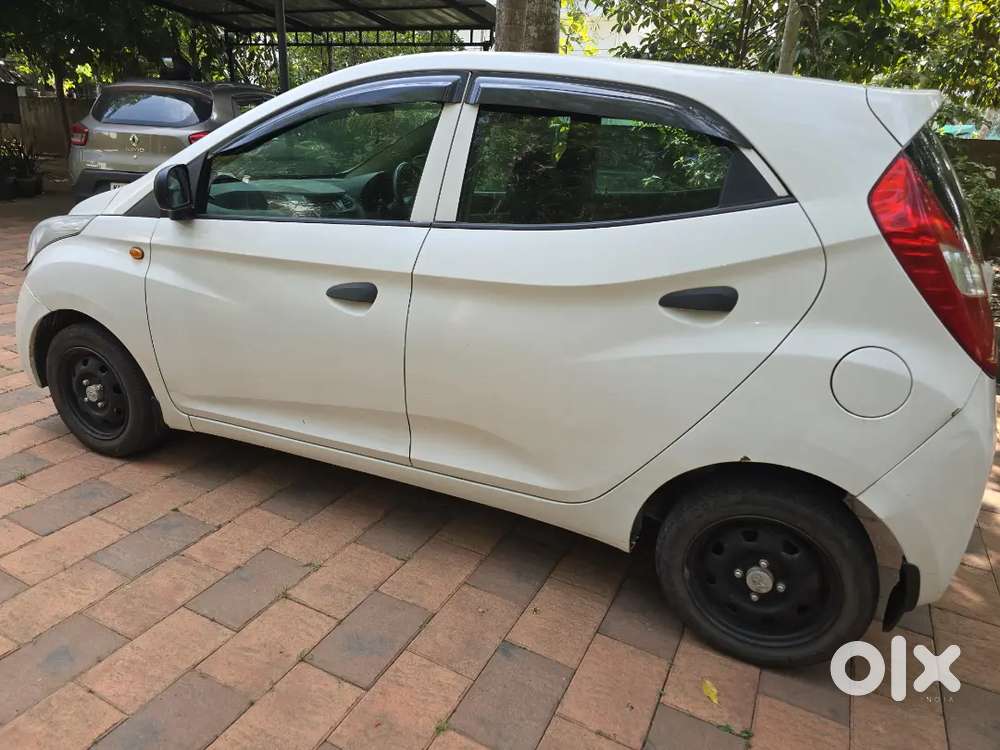 Second Owner Hyundai Eon 2012 Dec
