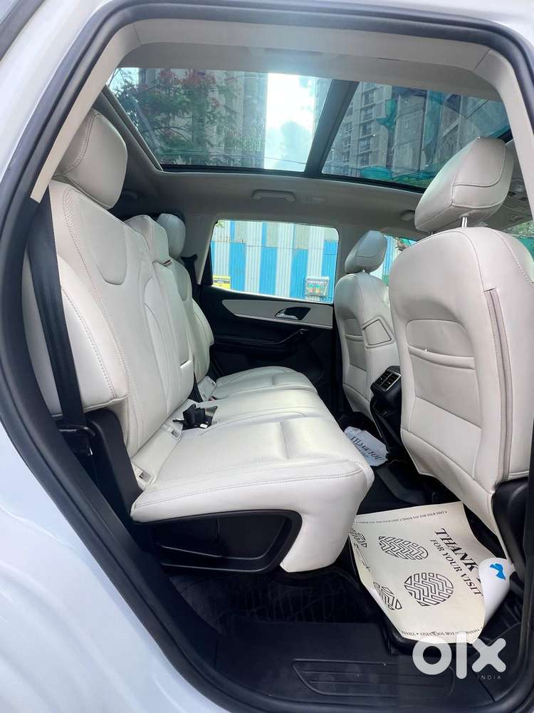 Mahindra Xuv700 2.2 Ax 7 Diesel At Str, 2025, Diesel