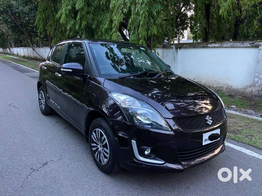 Maruti Suzuki Swift Vxi 1.2 Abs Bs-iv, 2016, Petrol