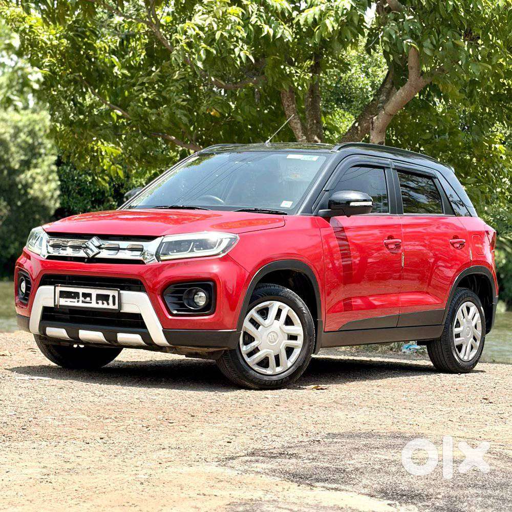 Maruti Suzuki Brezza 1.5 Vxi At Smart Hybrid, 2021, Petrol