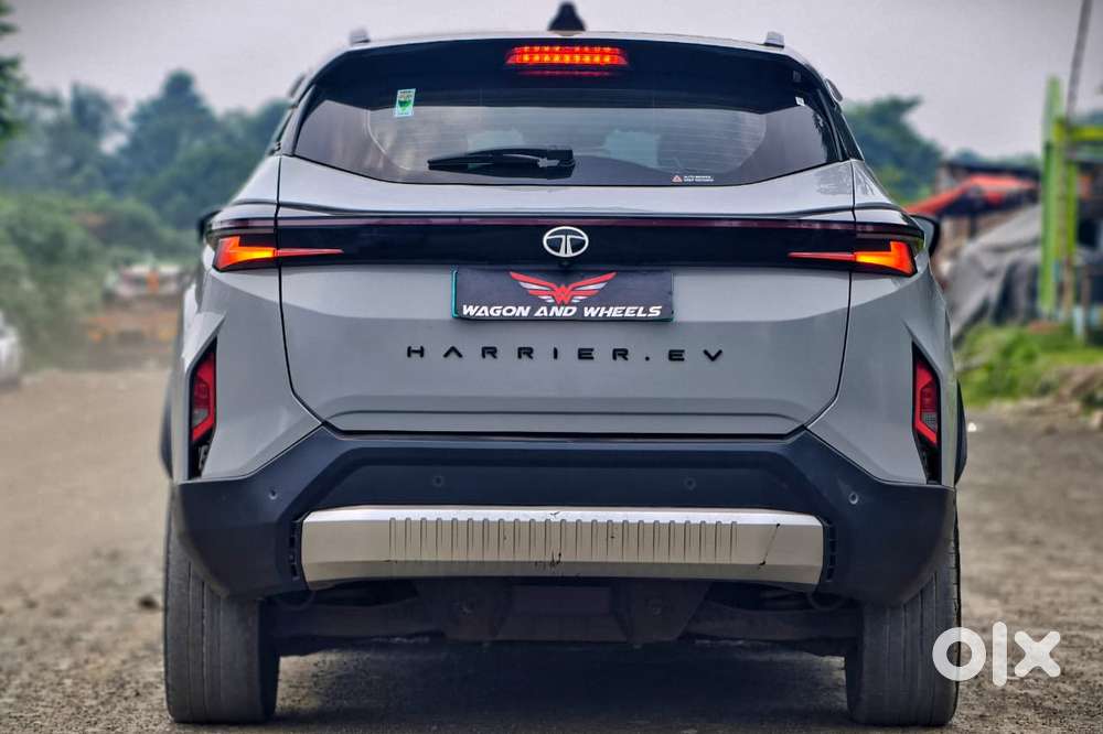 Tata Harrier Ev Fea+75, 2025