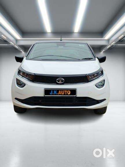 Tata Altroz 1.2 Xt, 2022, Petrol