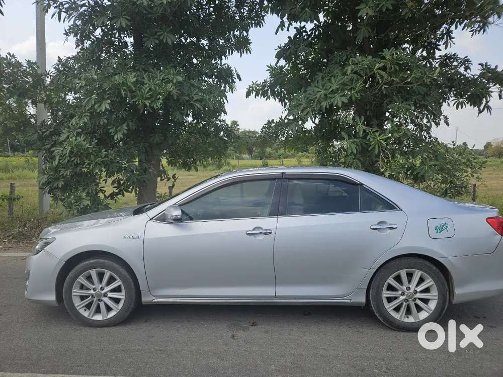 Toyota Camry Hybrid 2015