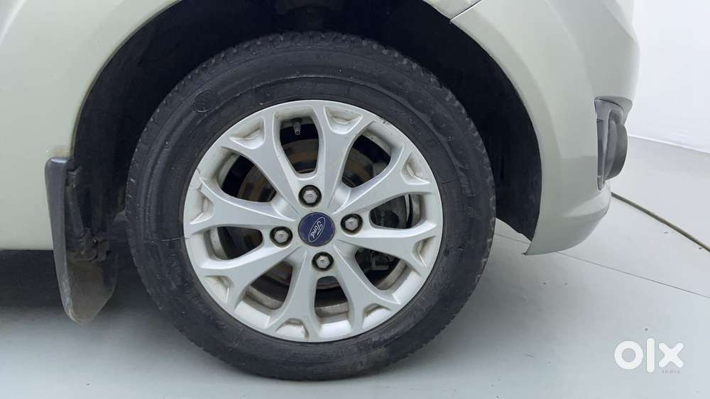 Ford Figo 1.2 Duratec Petrol Titanium, 2013, Petrol