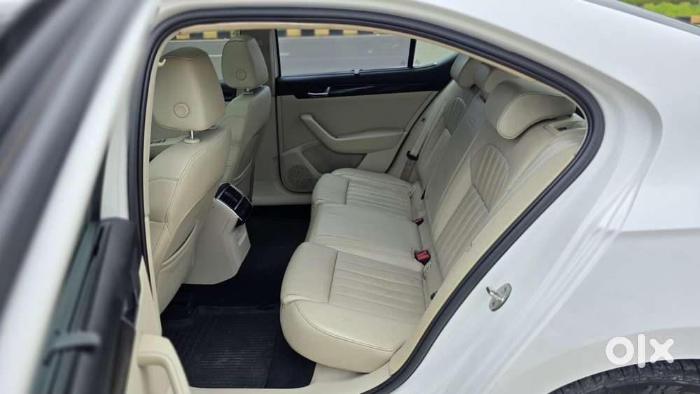 Skoda Superb L&k 1.8 Tsi At, 2019, Petrol