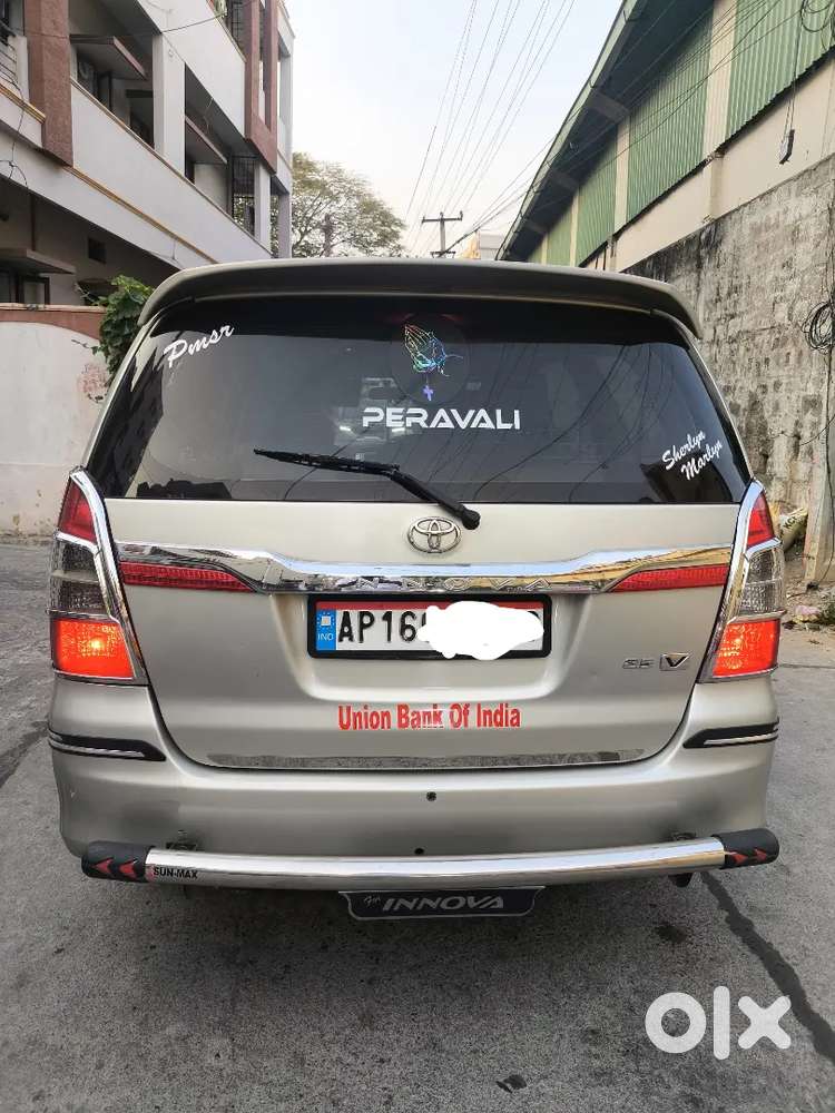 Toyota Innova 2.5v