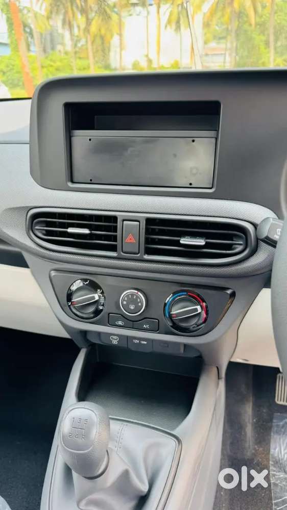 Hyundai Aura 1.2 2026 Manual