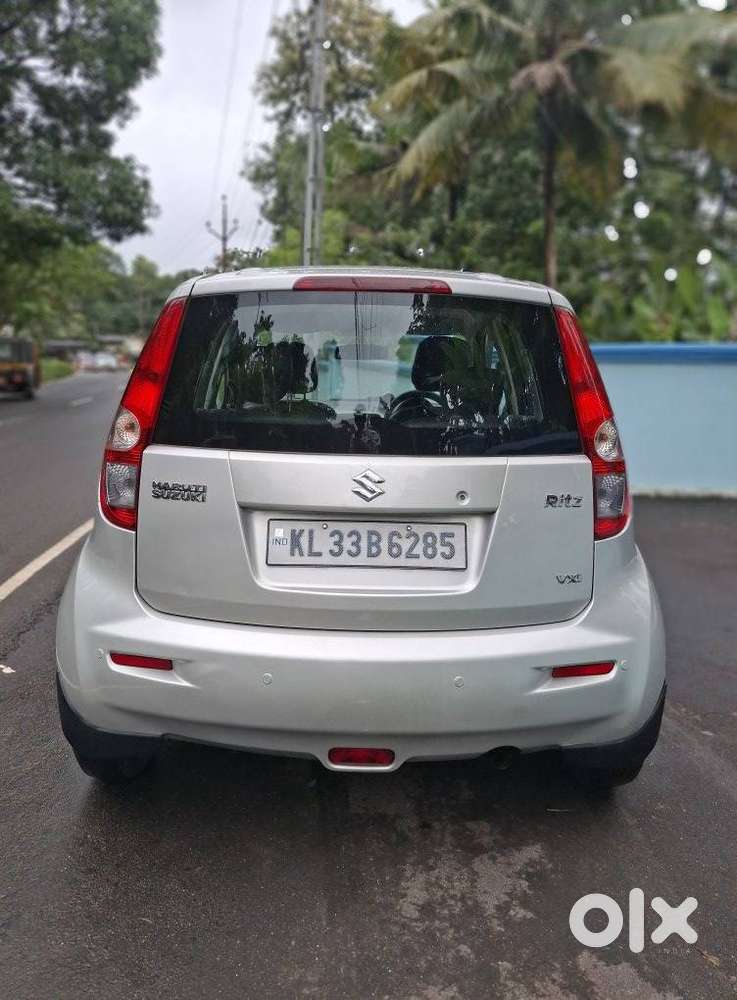 Maruti Suzuki Ritz Vxi, 2010, Petrol