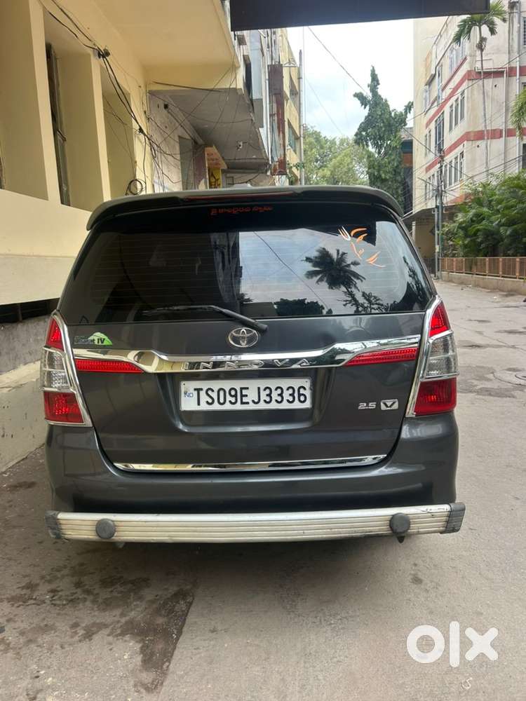 Toyota Innova 2015 Diesel Well Maintained