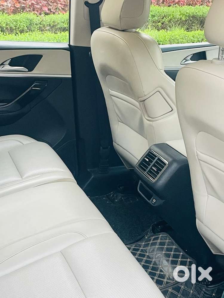 Mahindra Xuv700 2.2 Ax 7 Diesel Mt Str, 2024, Diesel