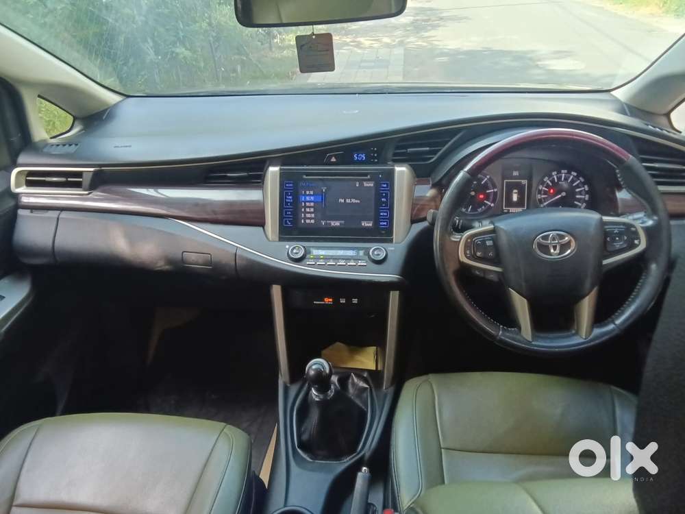 Toyota Innova Crysta 2.4 V 7 Str, 2017, Diesel