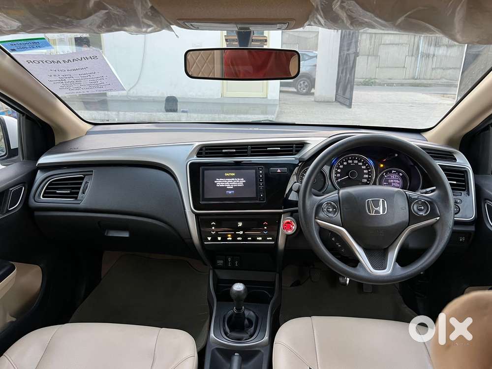 Honda City 1.5 V 5th Gen I-vtec Mt, 2022, Petrol