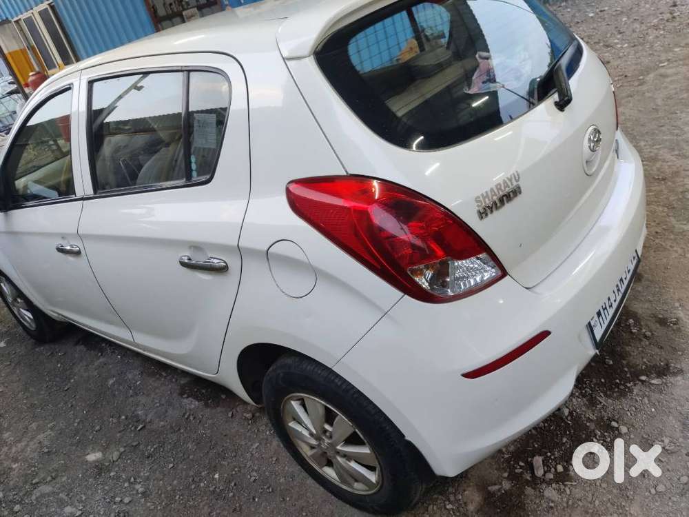 Car Is Excellent Looking, Excellent  Feature.excellent Functioning