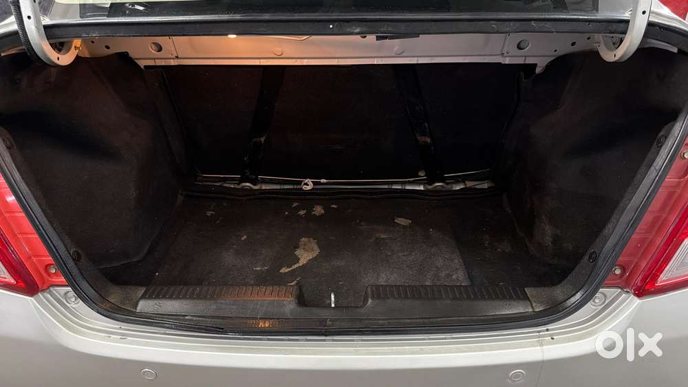 Maruti Suzuki Swift Dzire Zxi + Amt, 2018, Petrol
