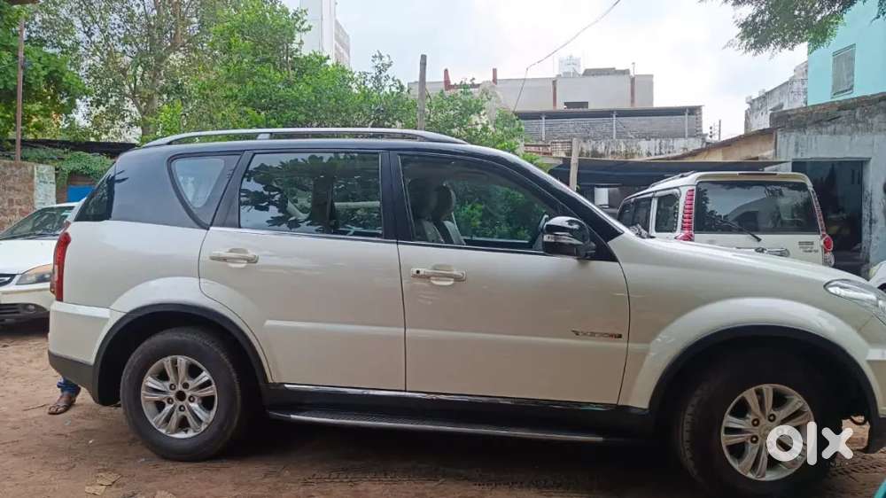 Mahindra Rexton Diesel 2014