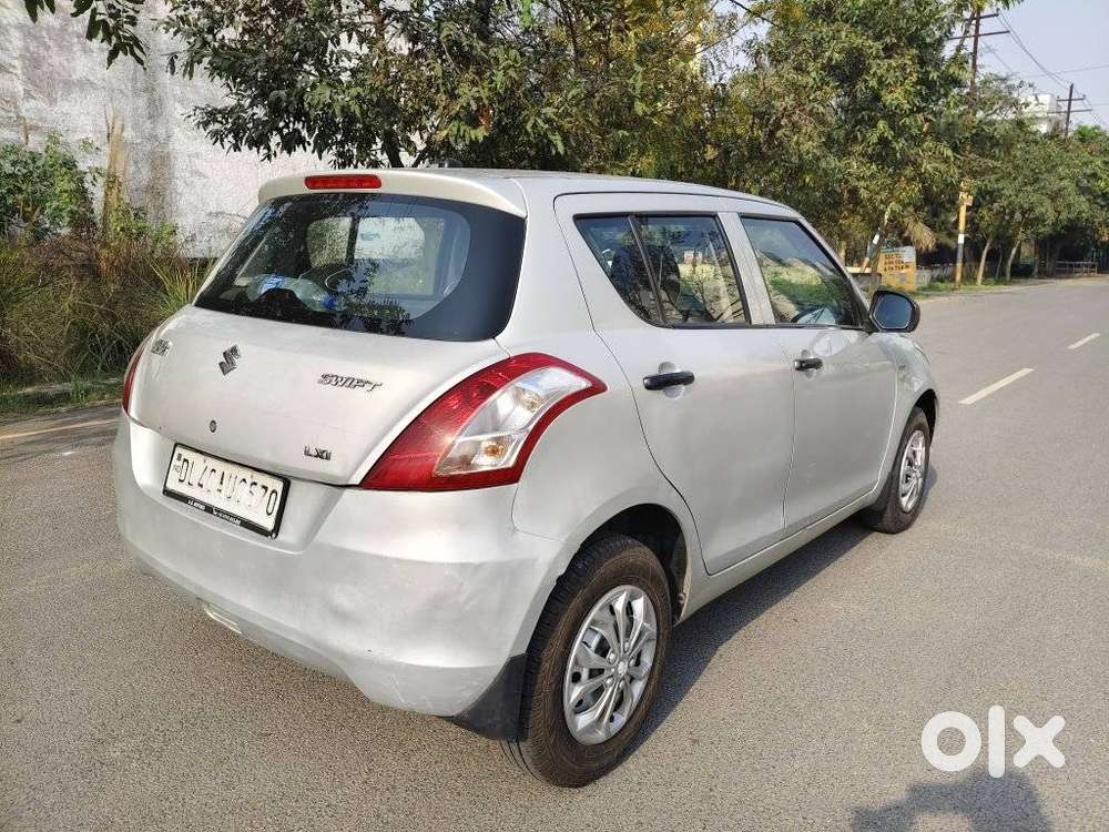 Maruti Suzuki Swift Lxi Optional-o, 2015, Petrol