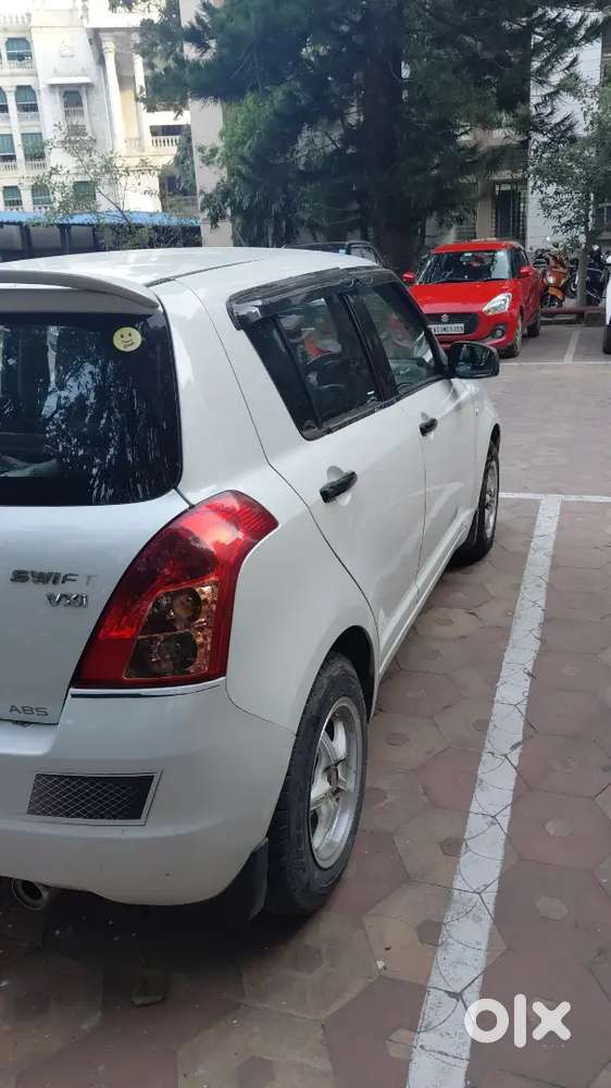 Maruti Suzuki Swift 2010