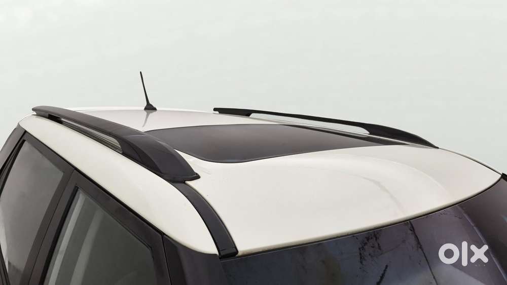 Mahindra Xuv300 W8 Option, 2023, Petrol