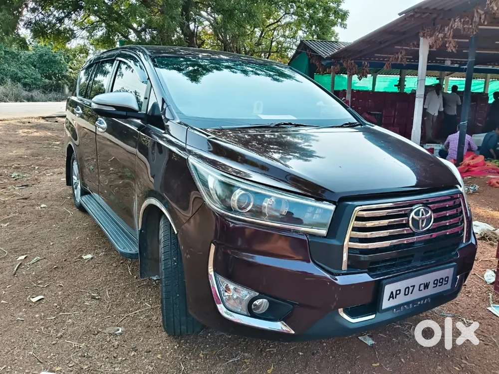 Toyota Innova Crysta 2016