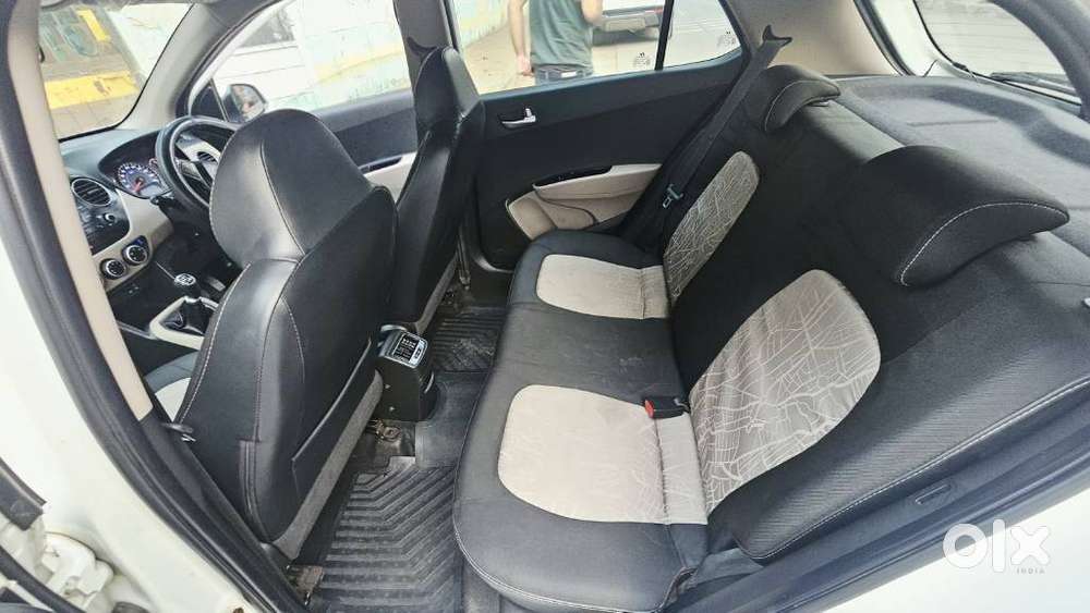 Hyundai Grand I10 Asta 1.2 Kappa Vtvt (o), 2015, Cng & Hybrids