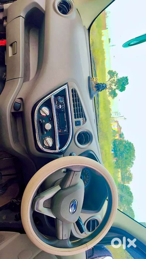 Datsun Redigo Limited 2017