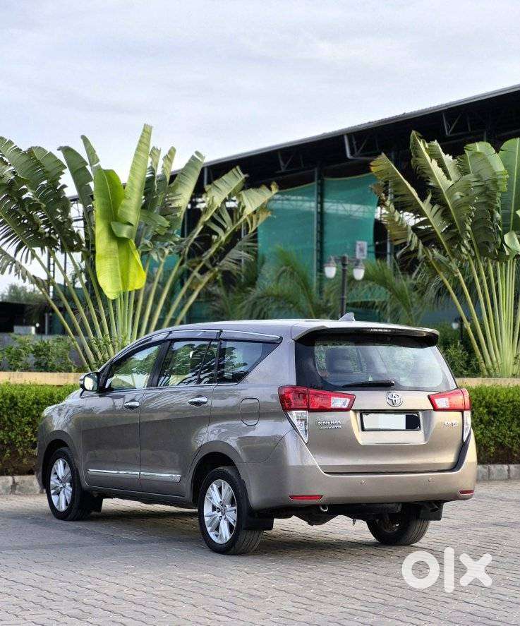 Toyota Innova Crysta 2.8 Zx At, 2016, Diesel