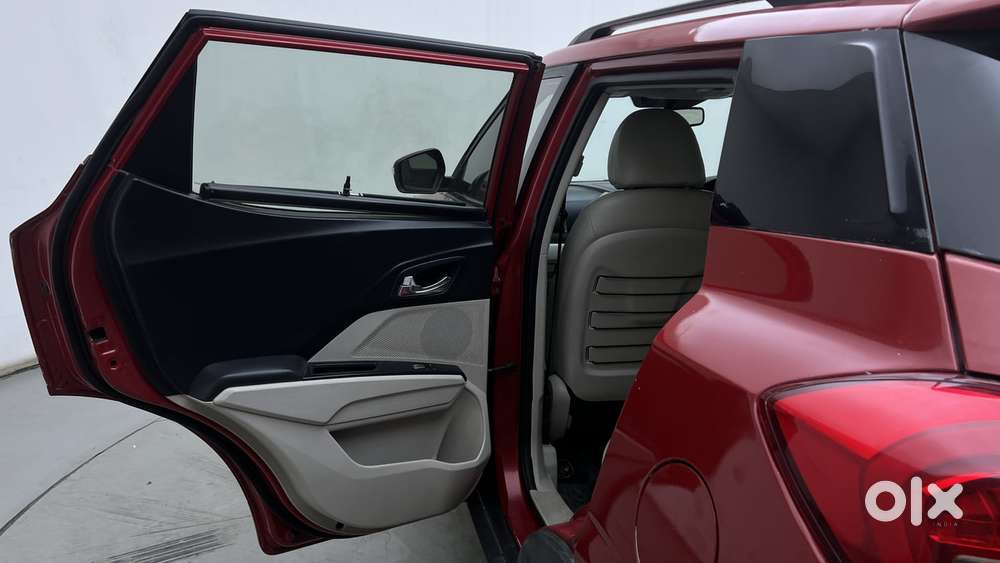 Mahindra Xuv300 W8 Option, 2020, Petrol