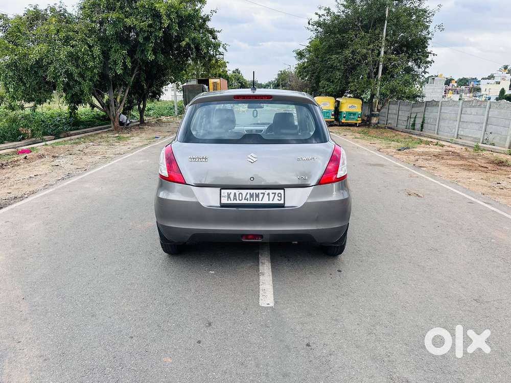 Maruti Suzuki Swift Vxi Optional, 2013, Petrol
