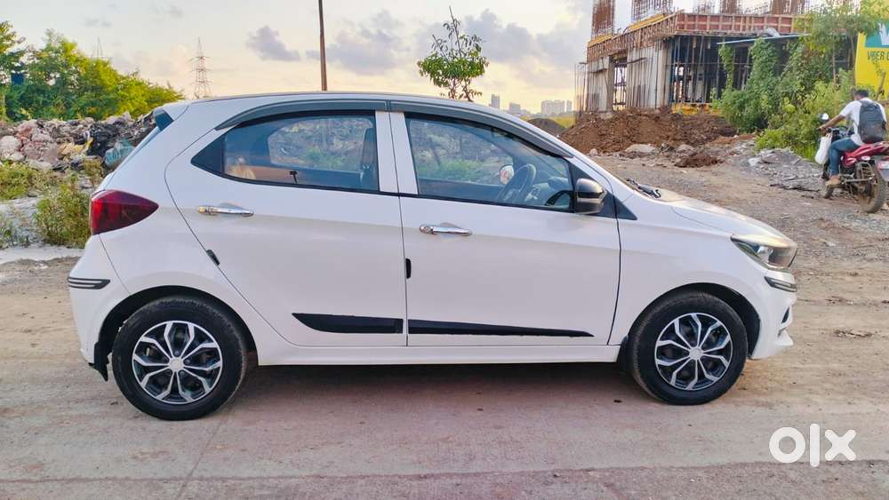 Tata Tiago 1.2 Revotron Xt (o), 2020, Petrol