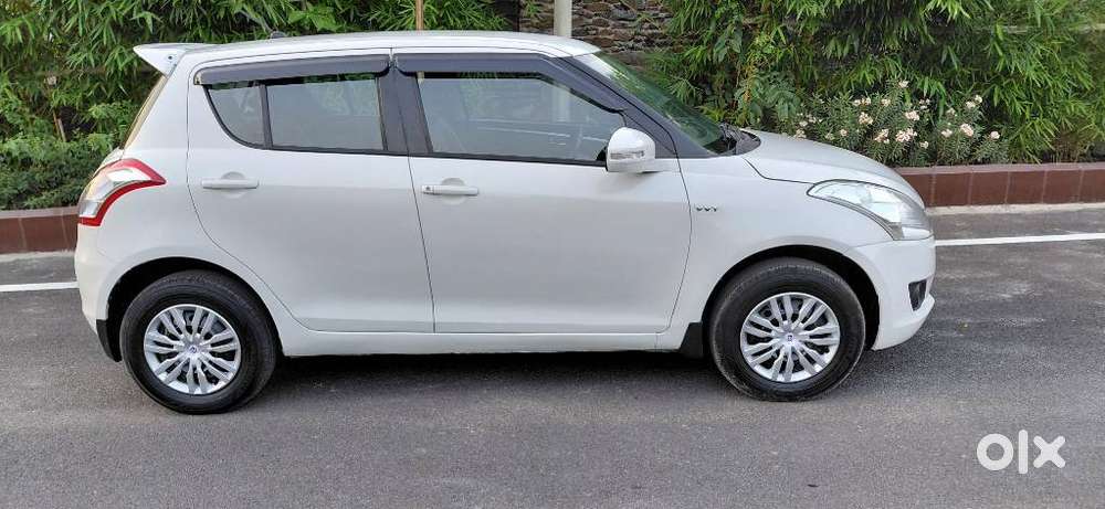 Maruti Suzuki Swift Vxi Optional, 2014, Petrol