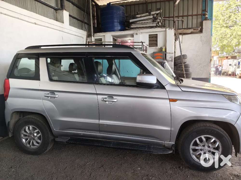 Mahindra Tuv 300 2017