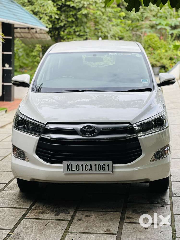 Toyota Innova Crysta 2.4 V 7 Str, 2017, Diesel