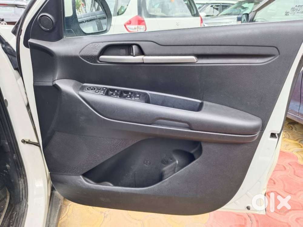 Kia Sonet G1.2 5mt Htk+(o), 2023, Petrol