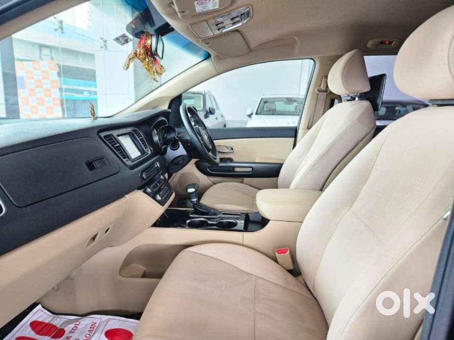 Kia Carnival Premium, 2020, Diesel
