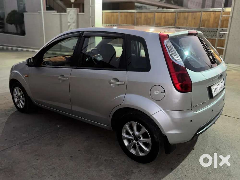 Ford Figo 1.2 Petrol 2012