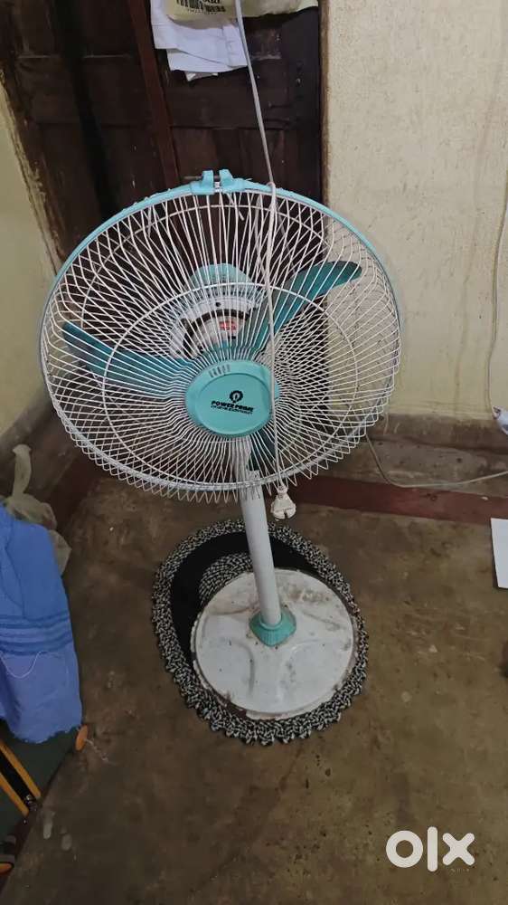 Stand Fan fully working