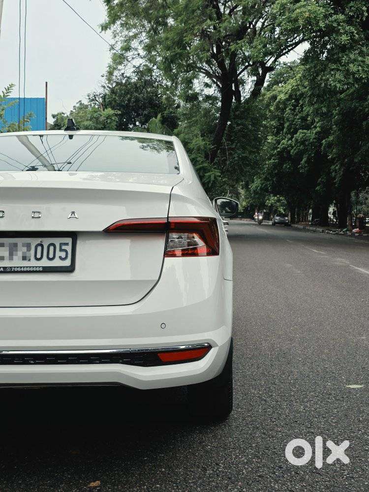 Skoda Slavia Style 1.0l Tsi At, 2023, Petrol