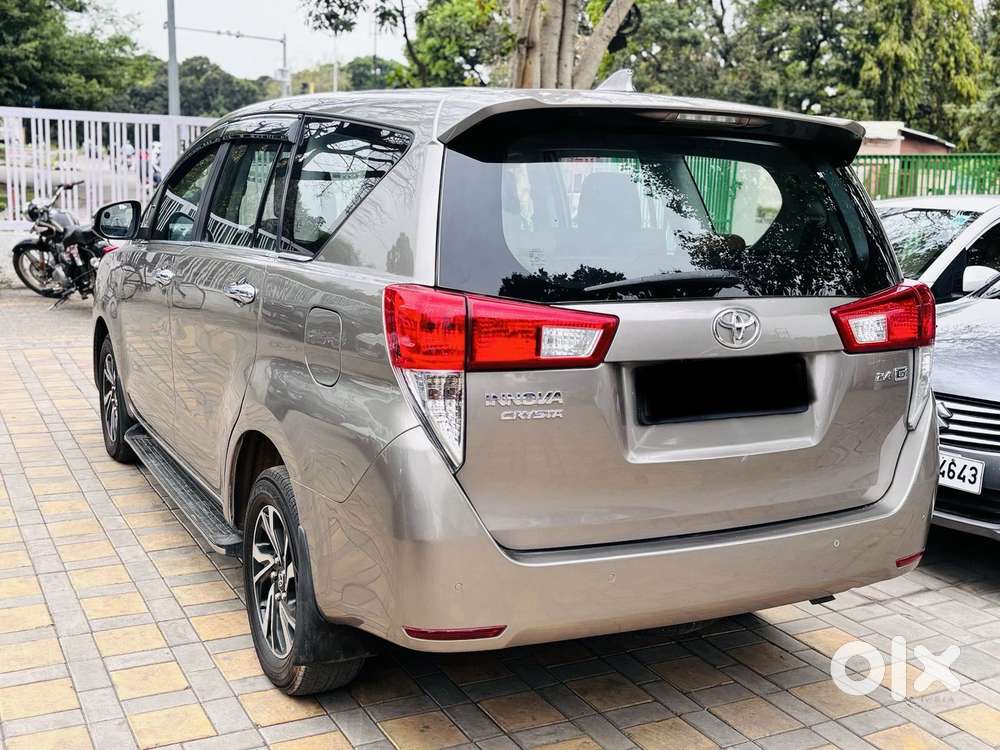 Toyota Innova Crysta 2.4 G Plus Mt 7 Str, 2021, Diesel