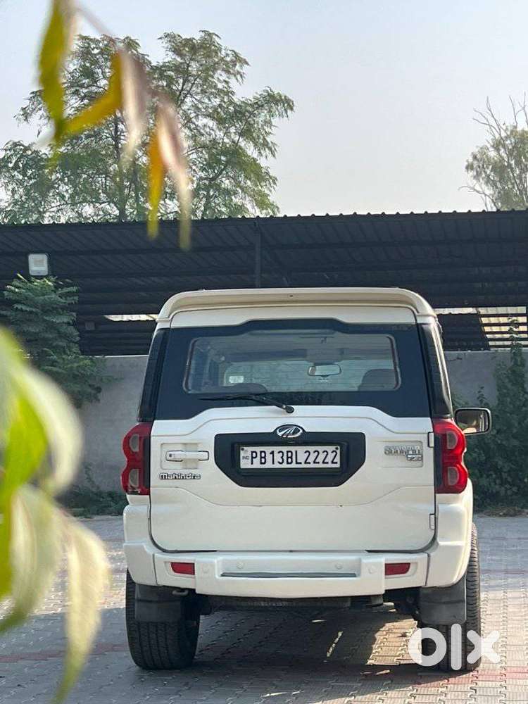 Mahindra Scorpio S10, 2015, Diesel