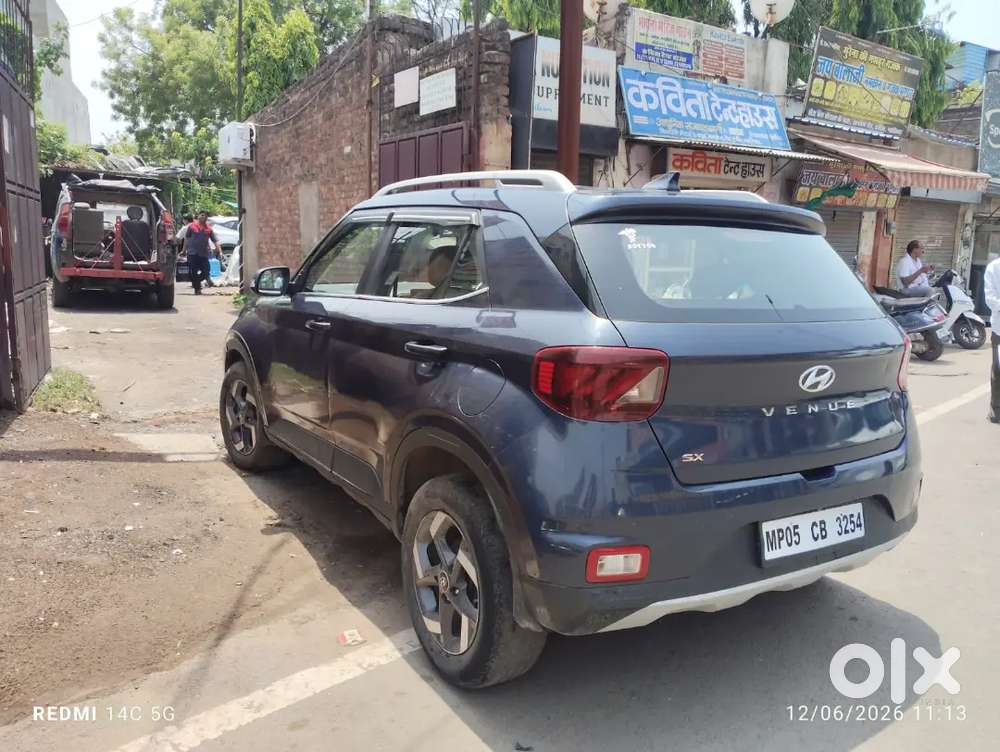 Hyundai Venue 2020 Diesel 79000 Km Driven