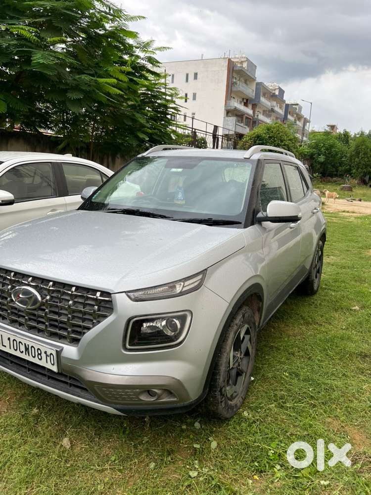 Hyundai Venue Petrol 2019